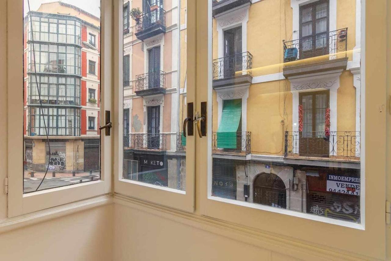 Vivienda Turistica Estilosa En La Zona Vieja Bilbao Kültér fotó