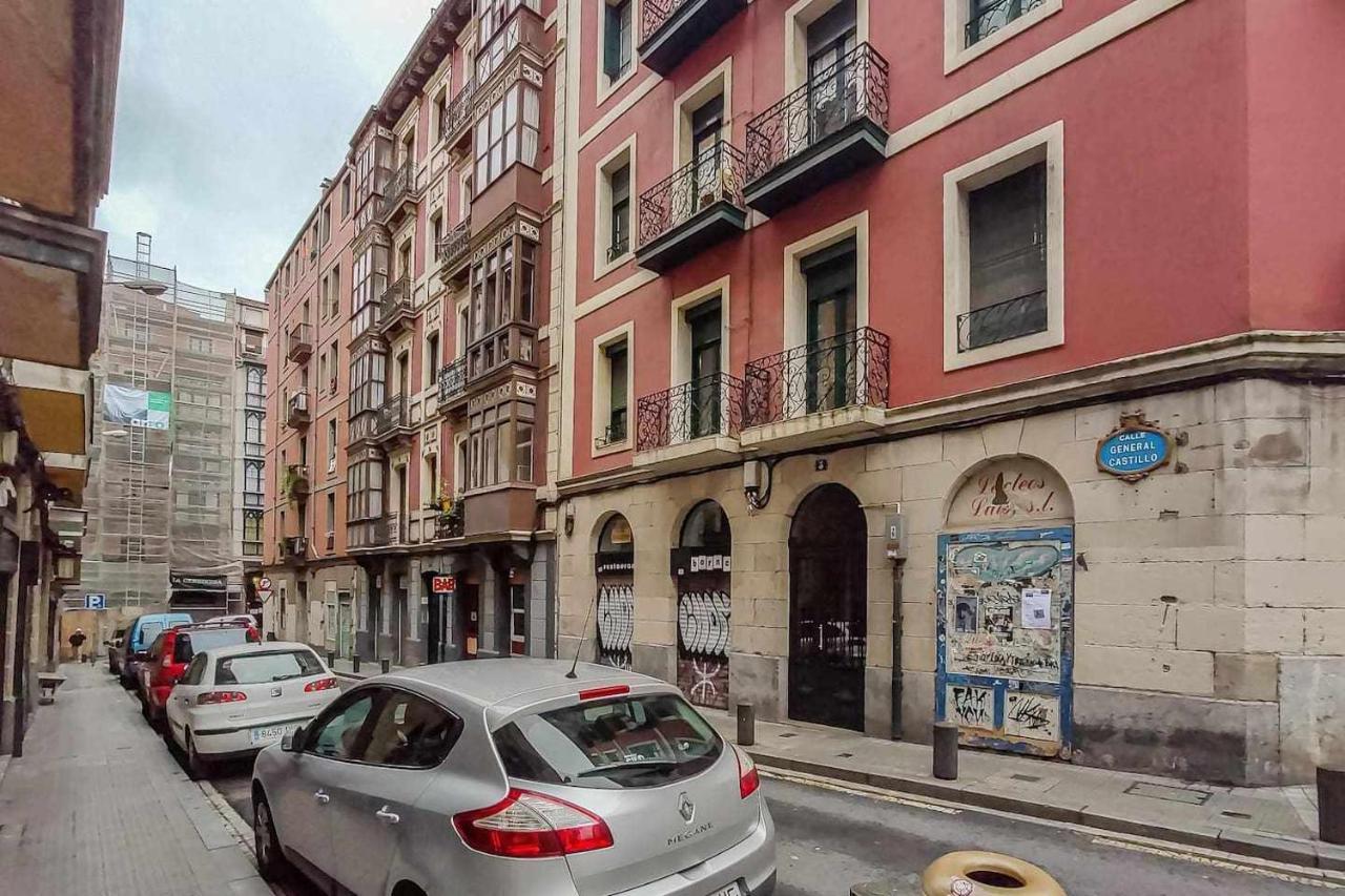 Vivienda Turistica Estilosa En La Zona Vieja Bilbao Kültér fotó